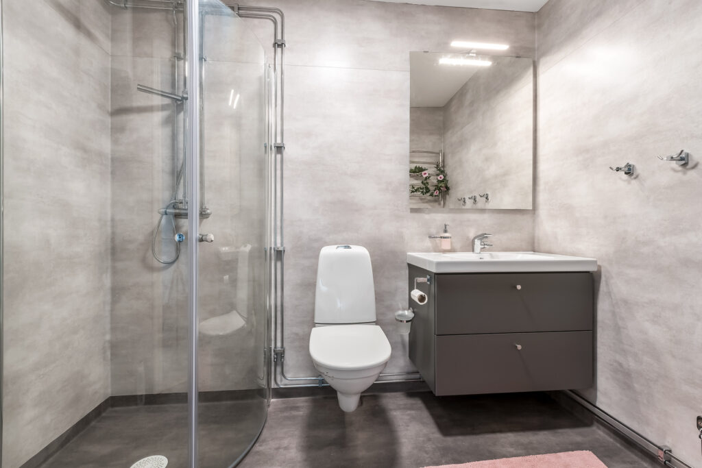 Private bathroom to meet your every needs.